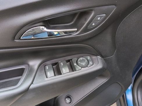 Used 2019 Chevrolet Equinox LT image 23