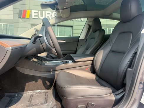 Used 2023 Tesla Model 3 Standard Range RWD image 7