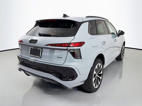 New 2026 Audi Q3 quattro 2.0T AWD/4WD image 7