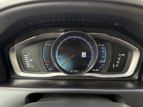 Used 2016 Volvo XC60 T5 Premier w/ Proximity Package image 17