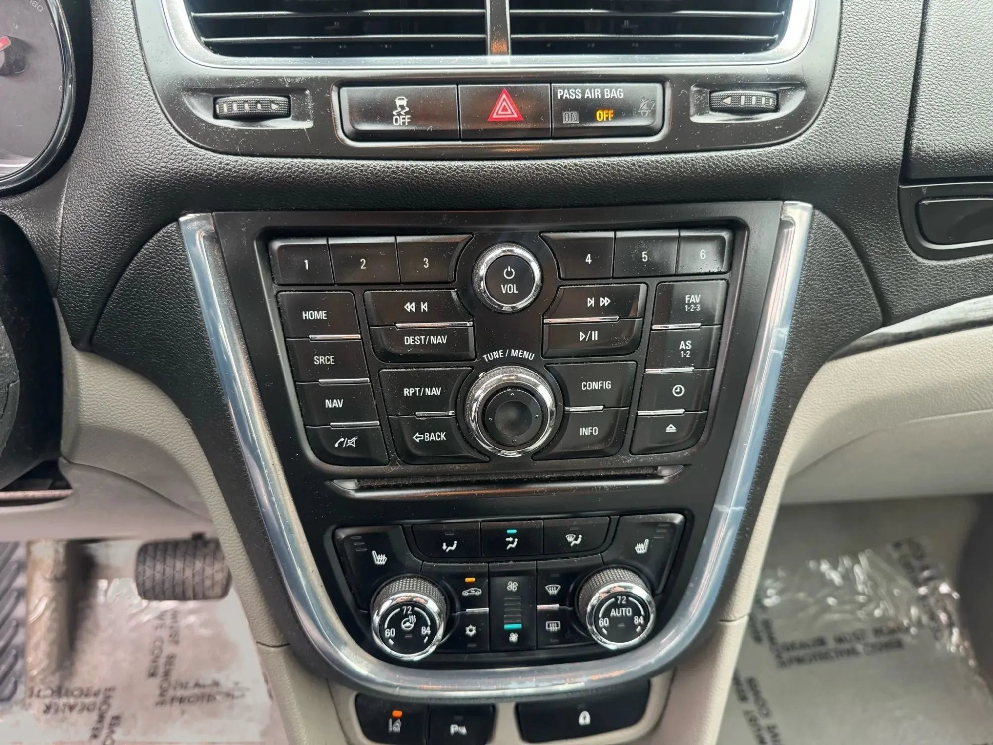 Used 2013 Buick Encore Premium AWD/4WD image 19