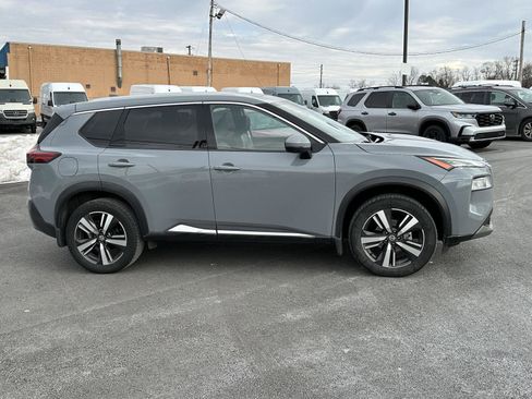 Used 2021 Nissan Rogue SL w/ Premium Package image 9