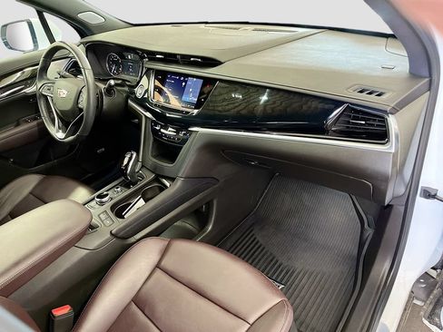 Used 2024 Cadillac XT6 Premium Luxury AWD/4WD image 32