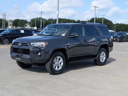 Used 2024 Toyota 4Runner SR5 Premium AWD/4WD image 10