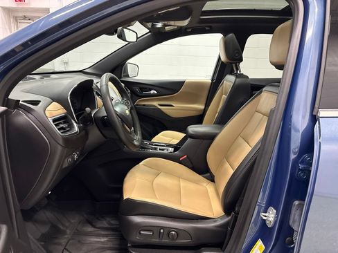 Used 2024 Chevrolet Equinox Premier AWD/4WD image 16