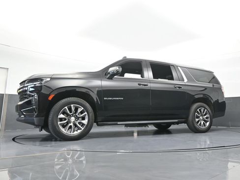 Used 2024 Chevrolet Suburban LT image 71