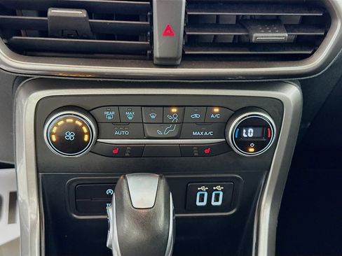 Used 2021 Ford EcoSport SE FWD image 15