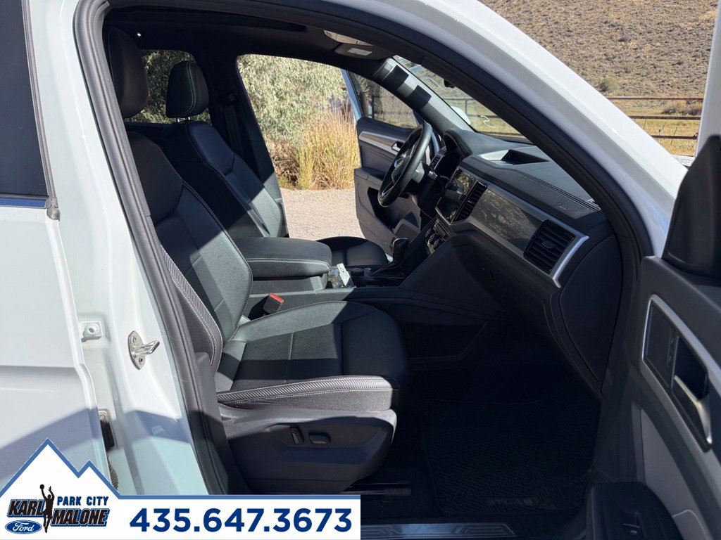 Used 2021 Volkswagen Atlas Cross Sport SEL AWD/4WD image 39
