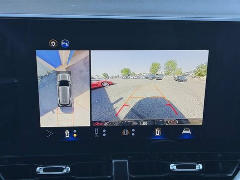 Used 2025 Chevrolet Equinox LT w/ Convenience Package II AWD/4WD image 18