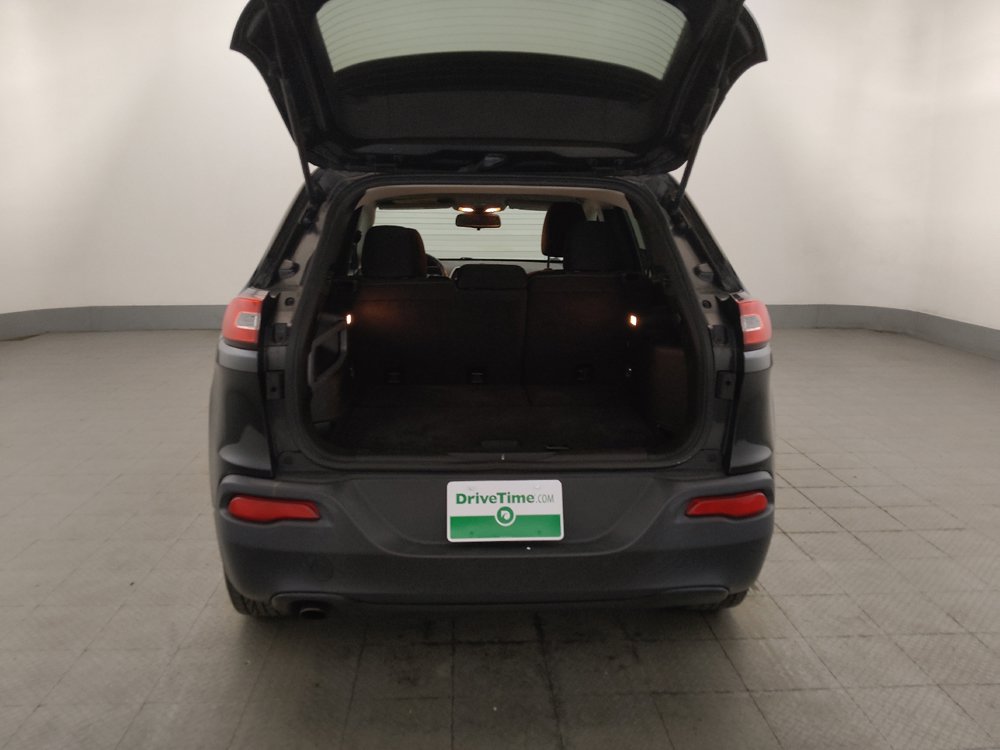 Used 2015 Jeep Cherokee Latitude AWD/4WD image 29