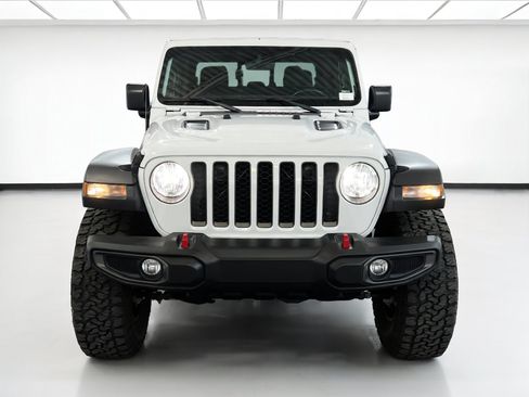 Used 2022 Jeep Gladiator Rubicon w/ Cold Weather Group AWD/4WD image 2