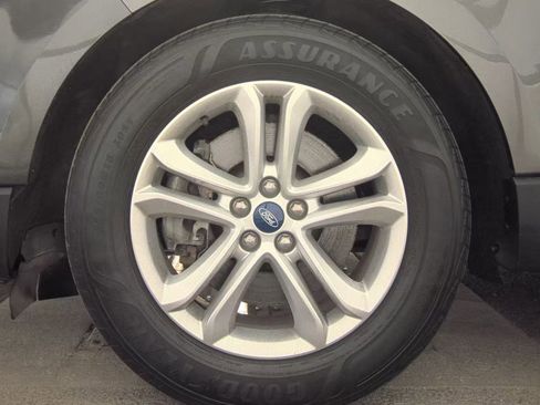 Used 2019 Ford Edge SEL w/ Equipment Group 201A AWD/4WD image 9