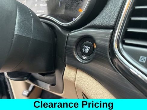 Used 2022 Jeep Grand Cherokee Laredo E w/ Security & Convenience Group AWD/4WD image 20