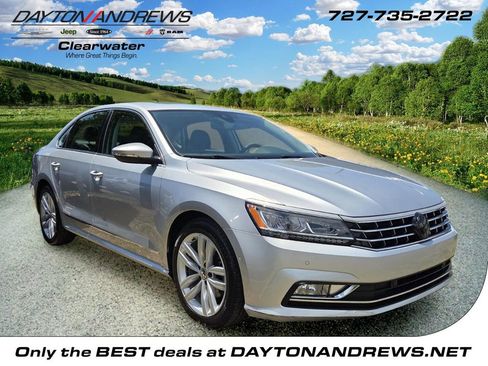 Used 2018 Volkswagen Passat 2.0T SEL Premium FWD image 1