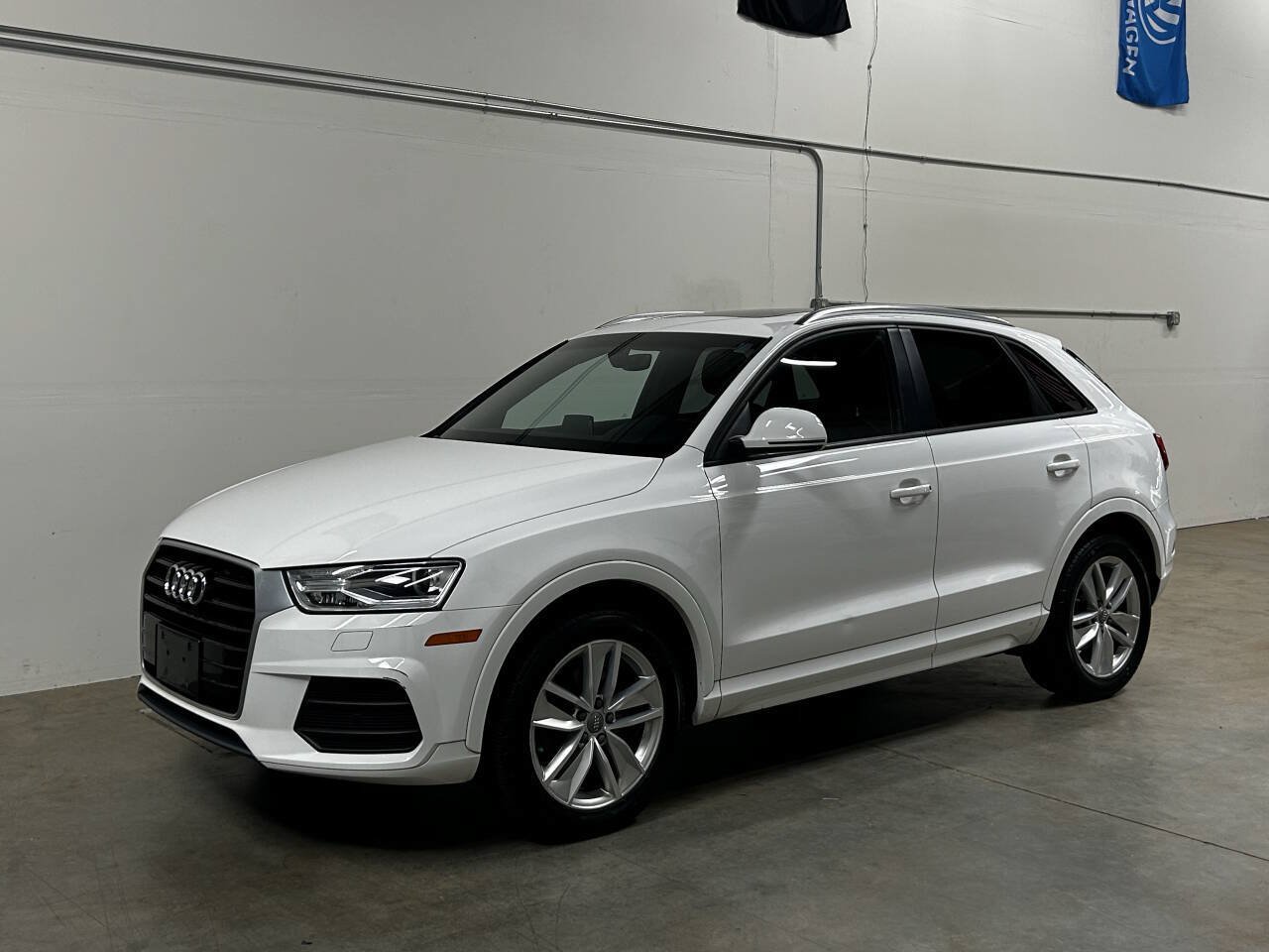 Used 2017 Audi Q3 2.0T Premium FWD image 4