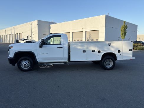 Used 2020 Chevrolet Silverado 3500 W/T w/ WT Convenience Package AWD/4WD image 6