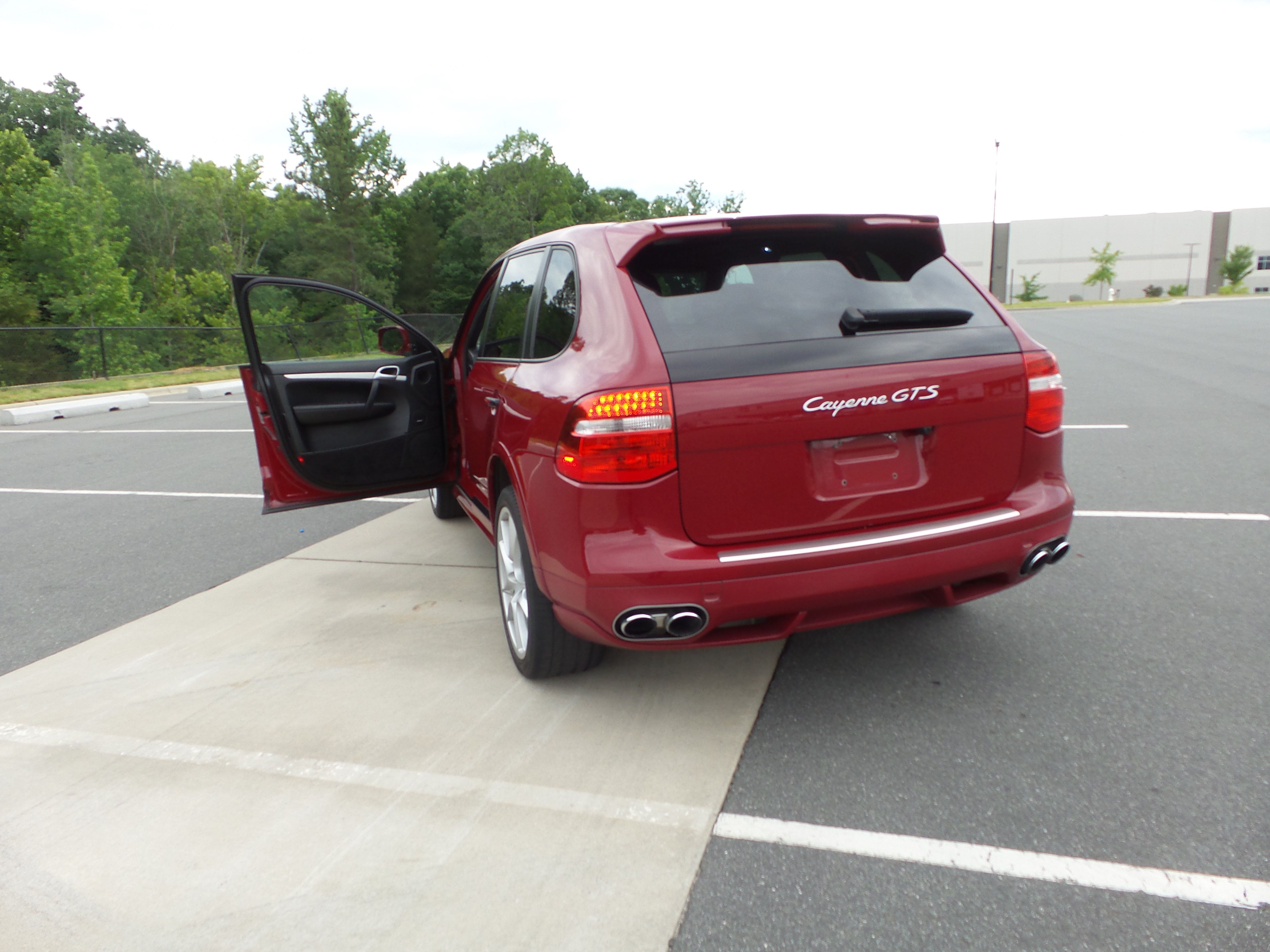 Used 2009 Porsche Cayenne GTS AWD/4WD image 92