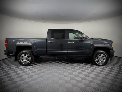 Used 2019 GMC Sierra 2500 Denali image 12