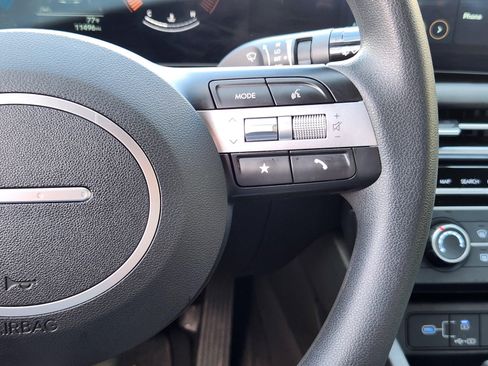 Certified 2025 Hyundai Santa Cruz SE AWD/4WD image 24
