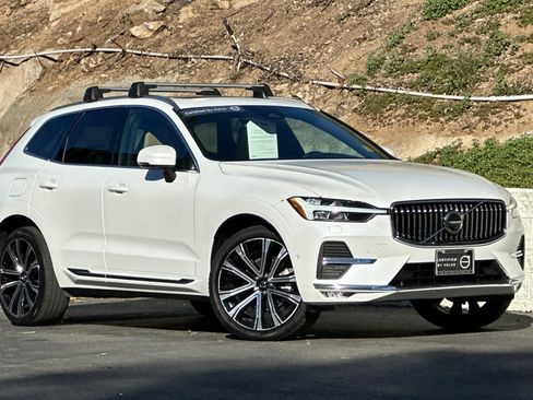 Certified 2023 Volvo XC60 B5 Ultimate w/ Climate Package image 2