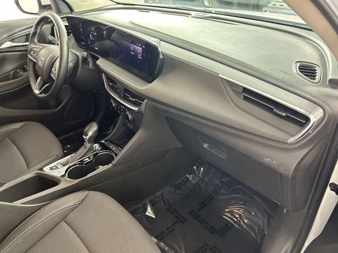 Used 2025 Buick Encore GX Preferred image 26