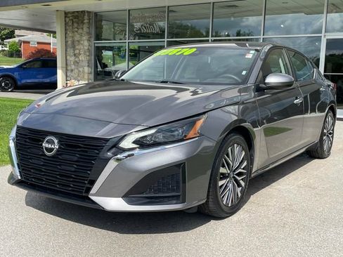 Used 2023 Nissan Altima 2.5 SV image 7