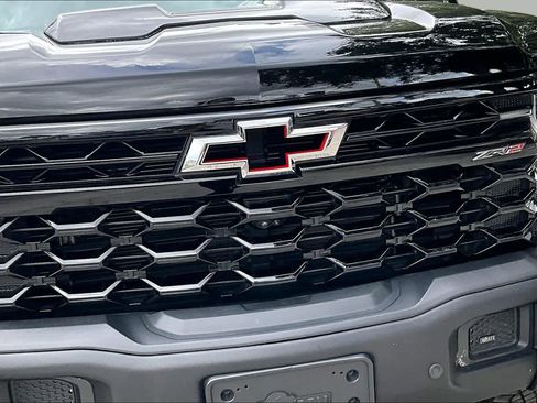 Used 2024 Chevrolet Silverado 1500 ZR2 w/ ZR2 Bison Edition AWD/4WD image 30