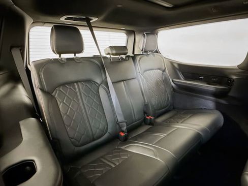 Used 2022 Jeep Grand Wagoneer Series III image 29