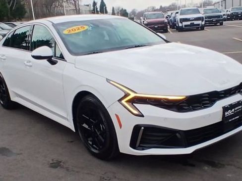 Certified 2025 Kia K5 LXS image 5