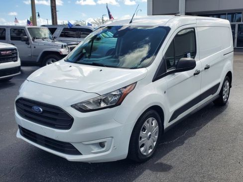 Used 2022 Ford Transit Connect XLT image 3
