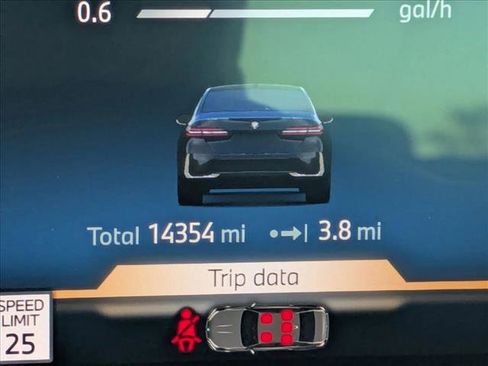 Certified 2025 BMW 530i image 11