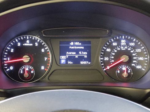 Used 2020 Kia Sorento LX image 23