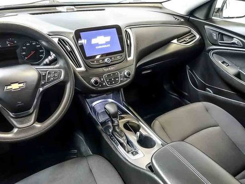 Certified 2024 Chevrolet Malibu LT FWD image 18