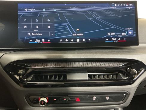 New 2026 BMW 330i Sedan w/ M Sport Package RWD image 15