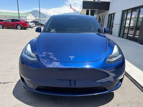 Used 2023 Tesla Model Y Long Range AWD/4WD image 2