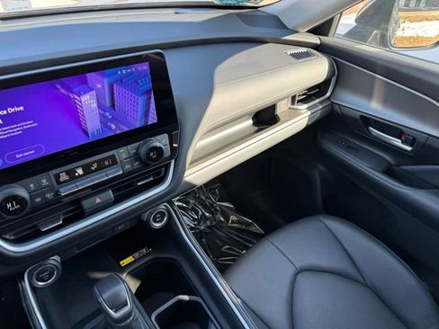 Certified 2024 Toyota Grand Highlander XLE AWD/4WD image 26