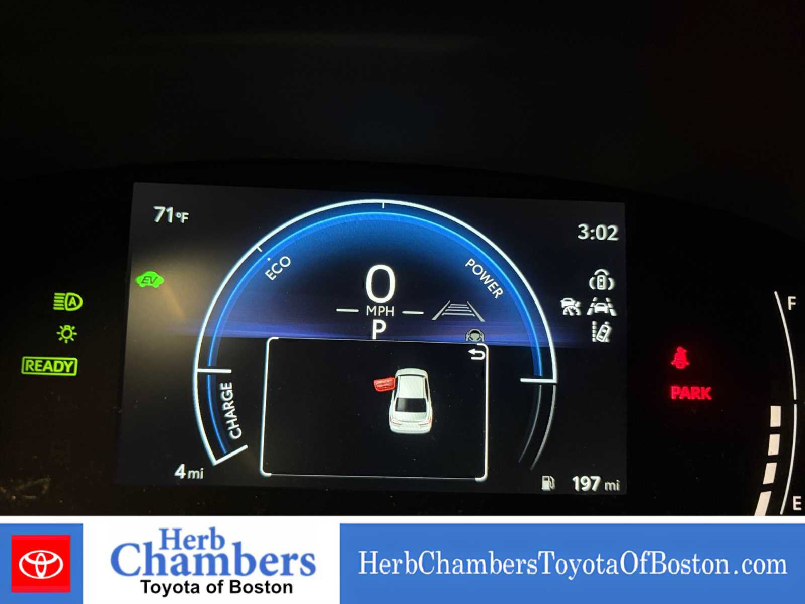 Used 2026 Toyota Camry SE FWD image 5