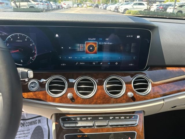 Used 2022 Mercedes-Benz E 350 4MATIC Sedan image 15