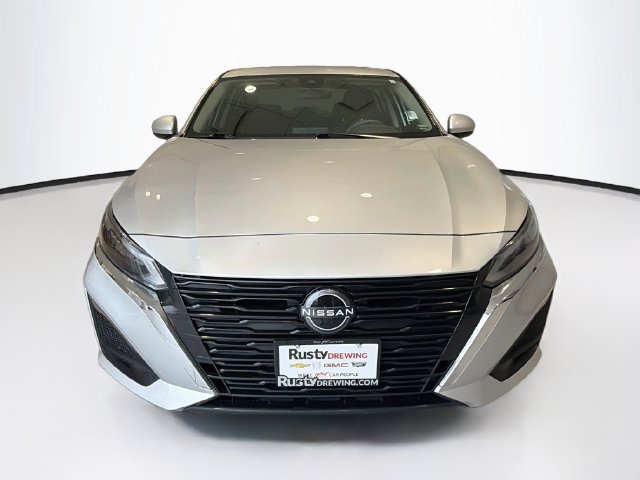 Used 2023 Nissan Altima 2.5 SV FWD image 2