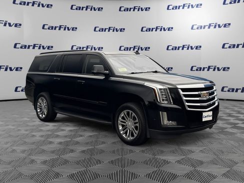 Used 2020 Cadillac Escalade ESV 4WD image 8
