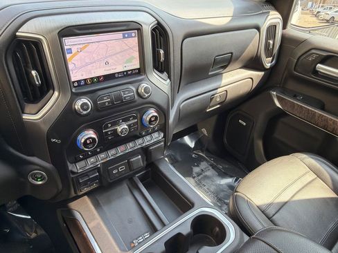 Used 2022 GMC Sierra 1500 Denali w/ Denali Premium Package image 27