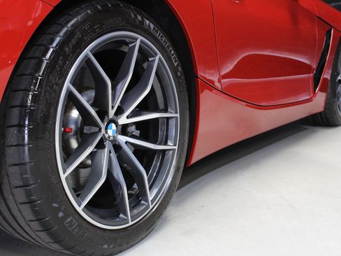 Used 2022 BMW Z4 sDrive30i w/ Driving Assistance Package image 22