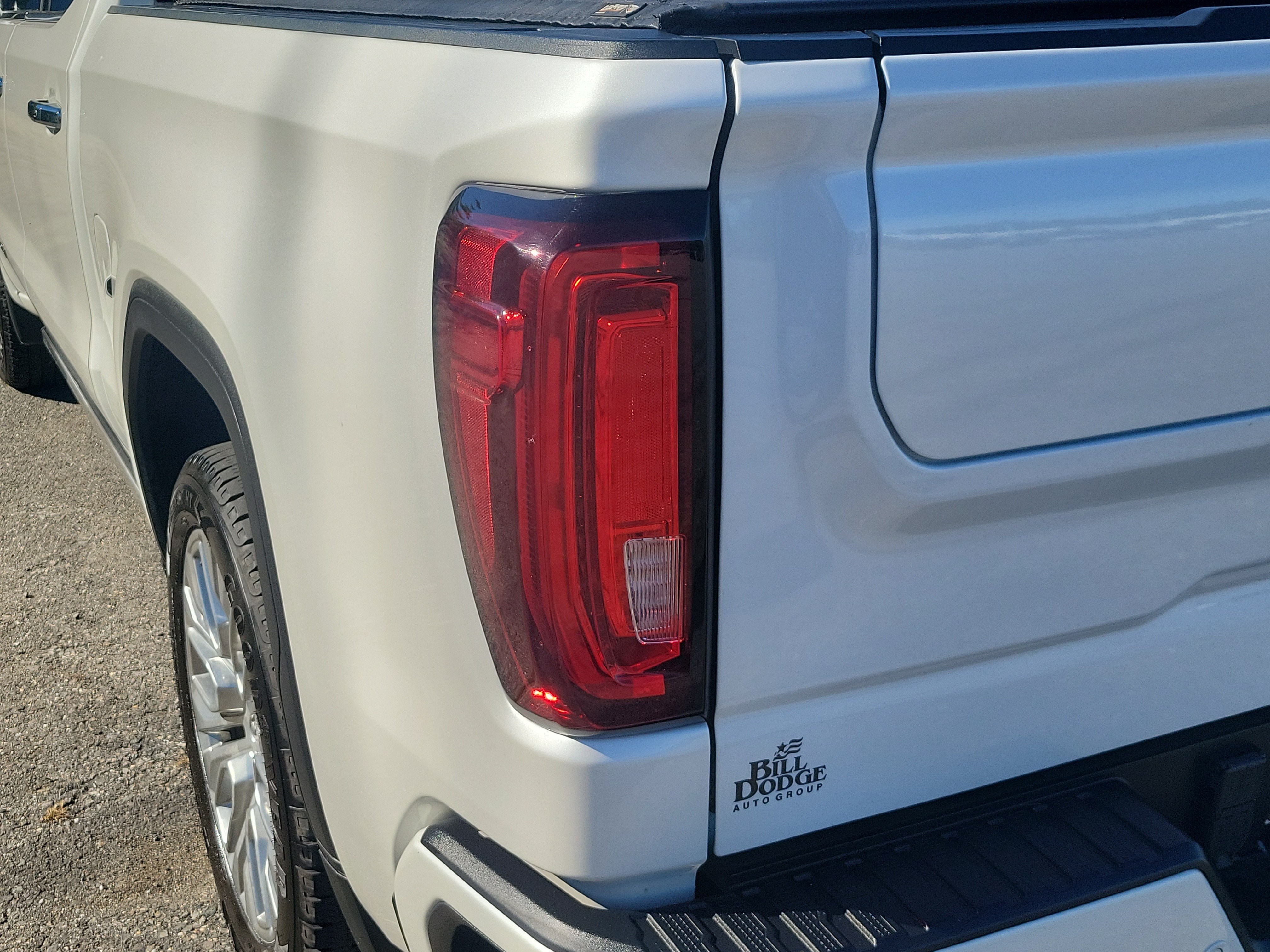 Used 2020 GMC Sierra 1500 Denali w/ Denali Ultimate Package AWD/4WD image 11