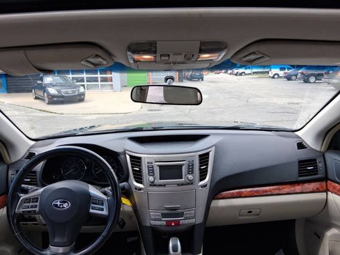 Used 2012 Subaru Legacy 2.5i Limited AWD/4WD image 10