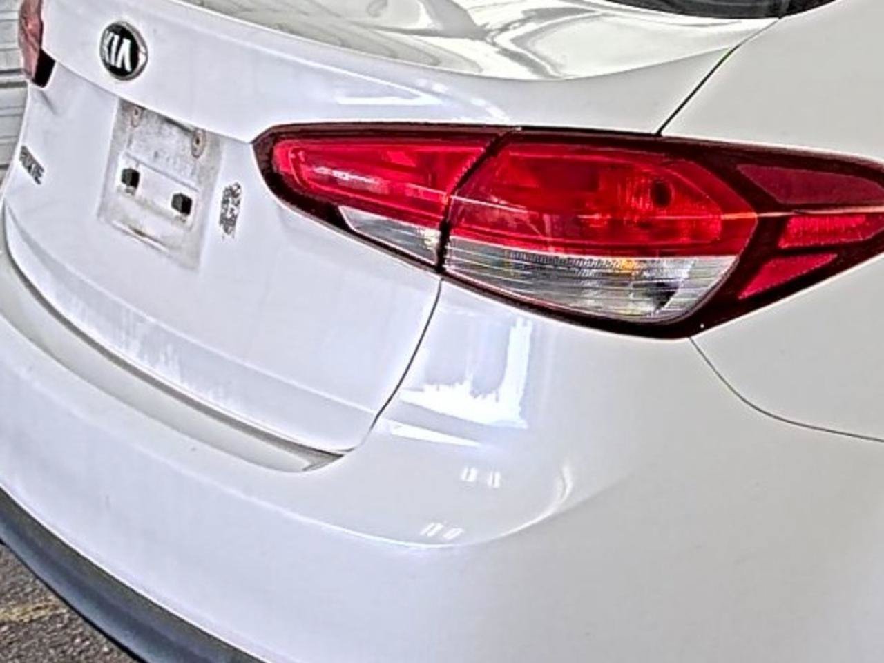 Used 2017 Kia Forte LX w/ LX Popular Package FWD image 7