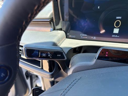 New 2026 Lincoln Aviator Reserve AWD/4WD image 26