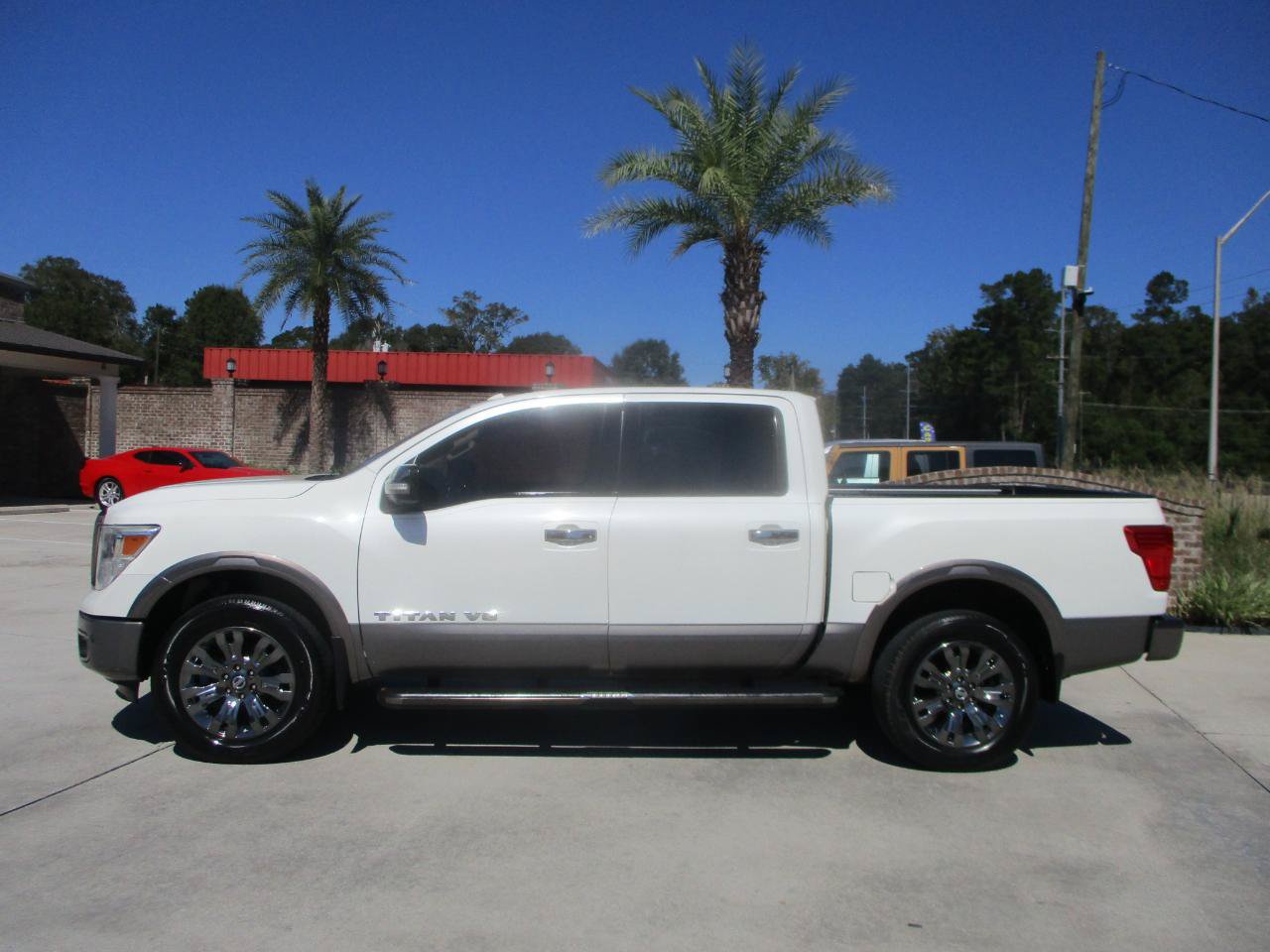Used 2018 Nissan Titan Platinum Reserve AWD/4WD image 1