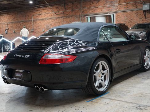 Used 2006 Porsche 911 Carrera 4S image 17