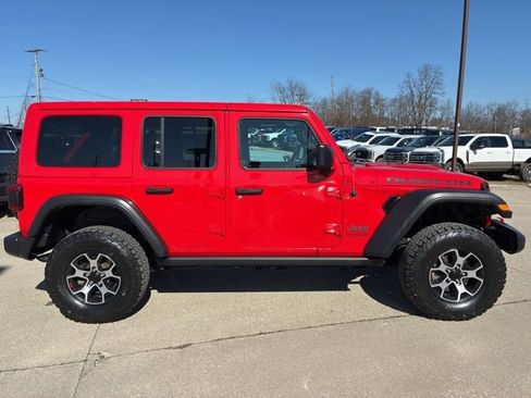 Used 2022 Jeep Wrangler Unlimited Rubicon w/ Cold Weather Group image 16