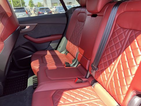 Used 2024 Audi SQ8 Premium Plus AWD/4WD image 34